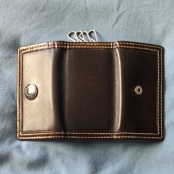 Coach Brown Leather Key & Card Holder with Embossed Logo - Picture 4 of 7